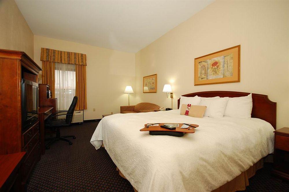 Hampton Inn Petersburg-Fort Gregg Adams Zewnętrze zdjęcie