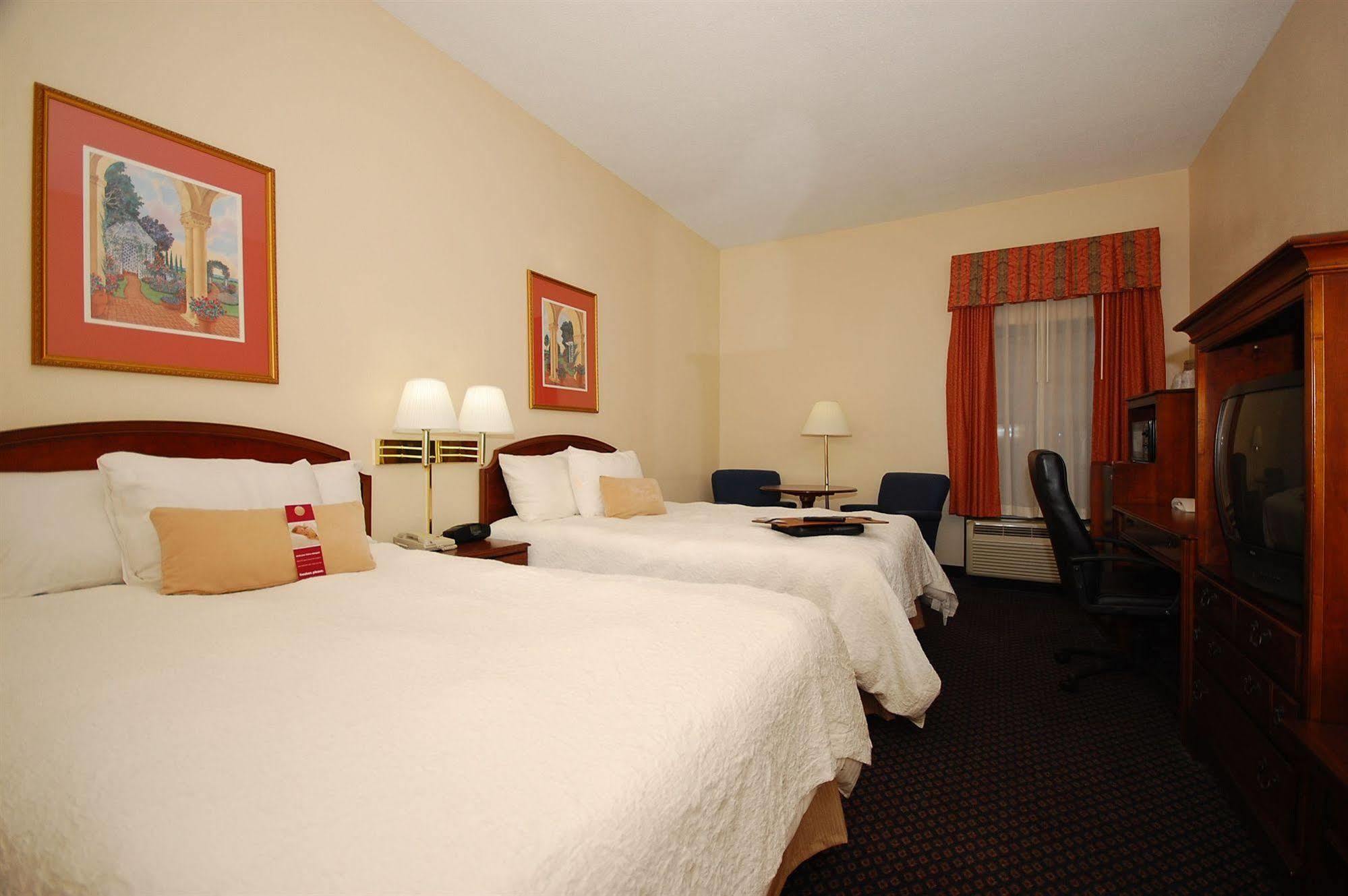 Hampton Inn Petersburg-Fort Gregg Adams Zewnętrze zdjęcie